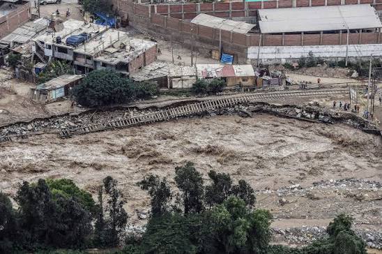 Perú en alerta por El Niño Costero: advierten lluvias intensas y temperaturas récord para los próximos meses
